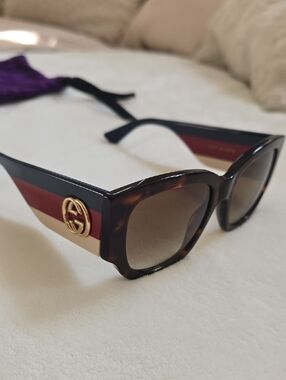 Gucci Tortoiseshell Sunglasses with Red and Beige Stripe and Gold GG